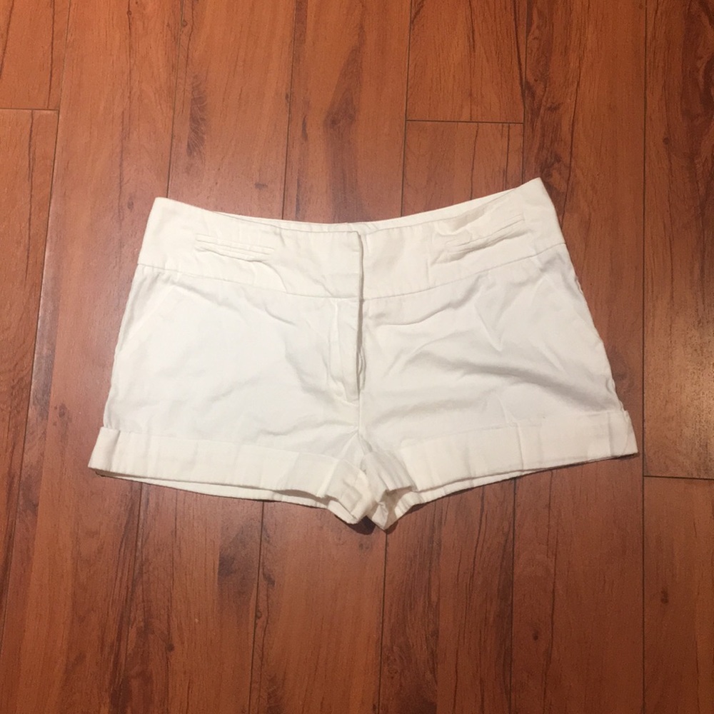 White shorts Aqua by Bloomingdale’s good condition